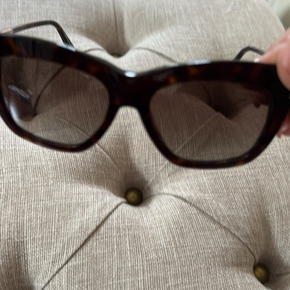 ✅️100% Authentic Tom Ford Tortoise Dasha Sunglasses TF822 polarized - Picture 5 of 11